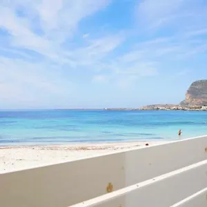Couette-café Stabilimento Lido Burrone, Favignana